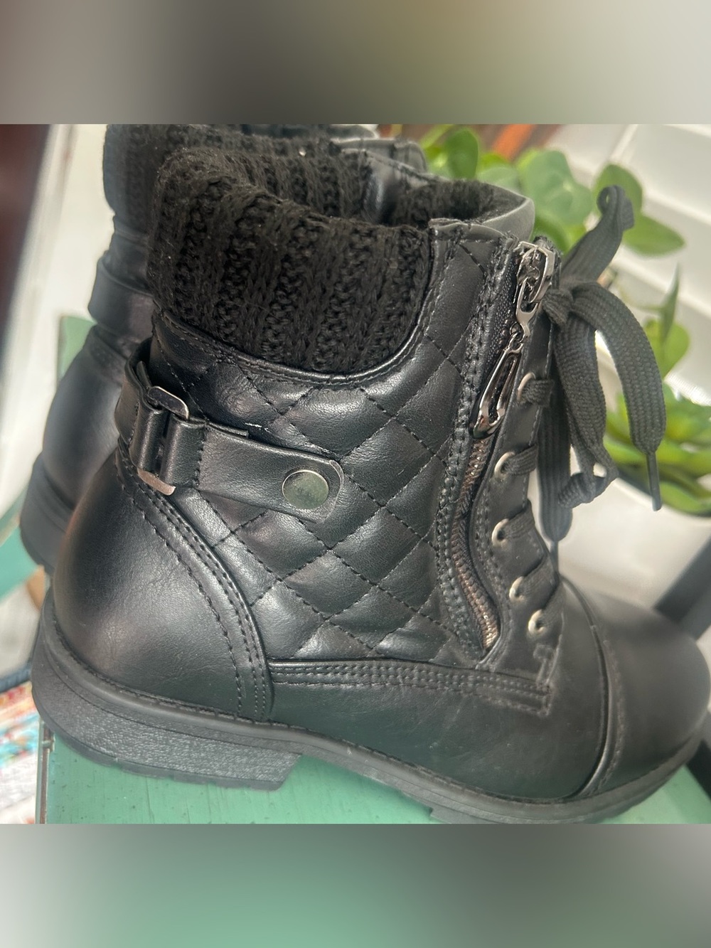 Black Combat Ankle Boots Lace up Low Heel Quilted with Side Zipper 8.5 - Picture 9 of 12